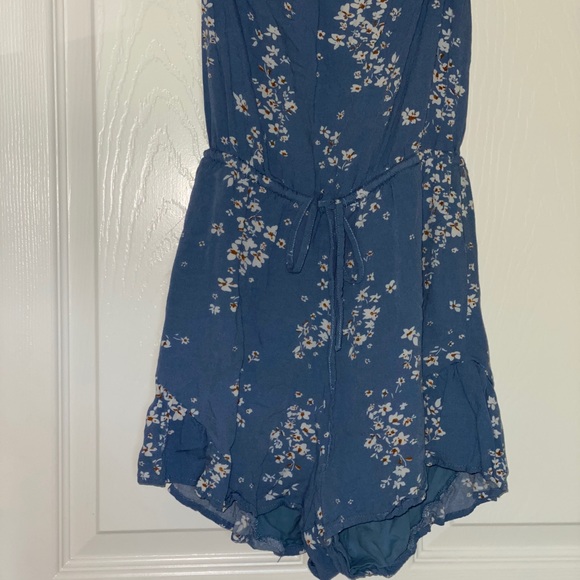 Romper - Picture 2 of 3